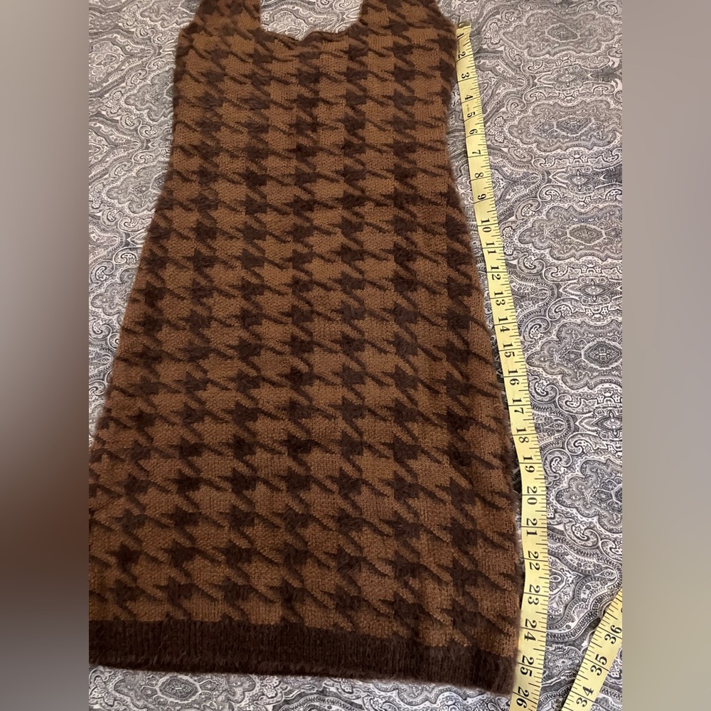NWT superdown brown fuzzy houndstooth mini halter dress-xs